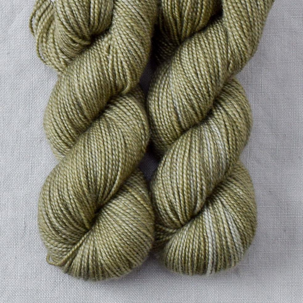Marsh - Miss Babs Yummy 2-Ply Toes superwash Merino wool yarn