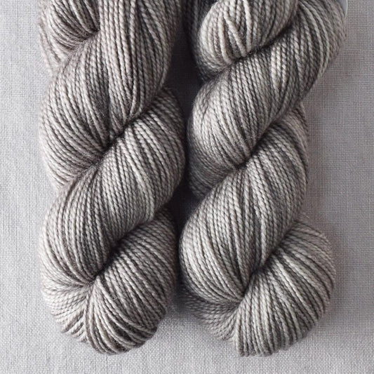 Matar - Miss Babs Yummy 2-Ply Toes superwash Merino wool yarn