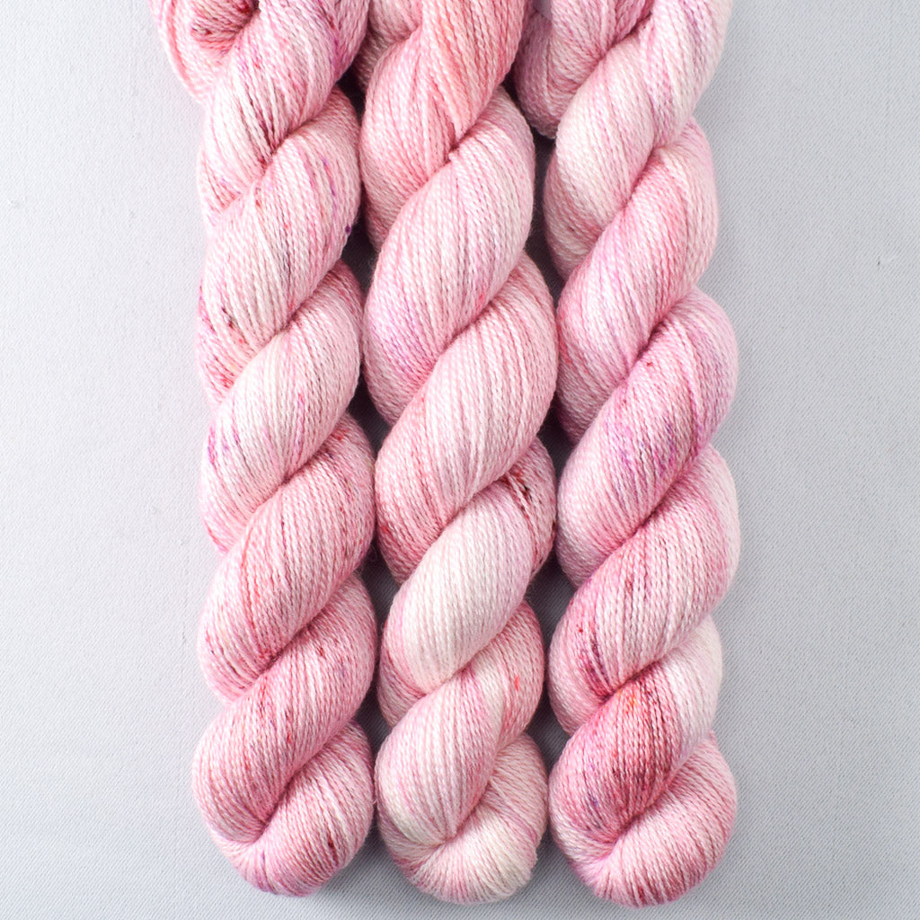 Mellow Coral - Miss Babs Yet yarn