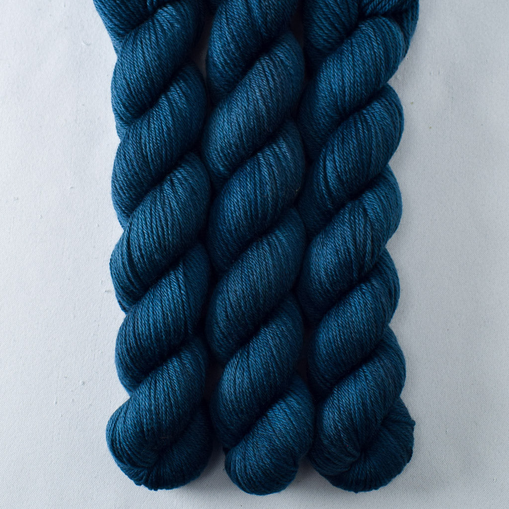 Mirphak - Miss Babs Yowza Mini superwash Merino wool yarn