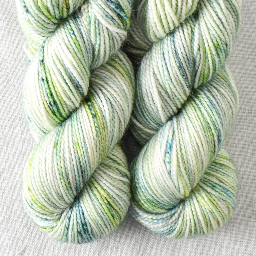 Mother Earth - Miss Babs Yummy 2-Ply Toes superwash Merino wool yarn