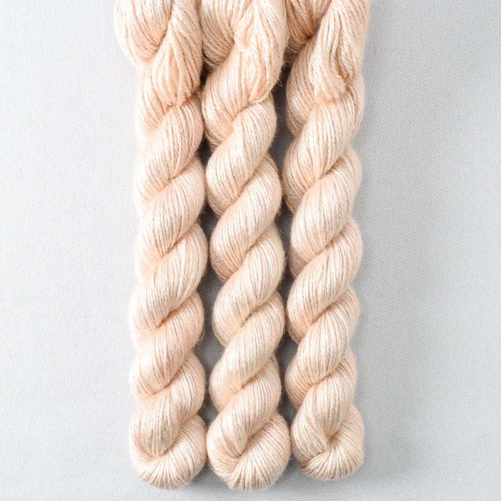 Muslin - Miss Babs Holston Mini yarn