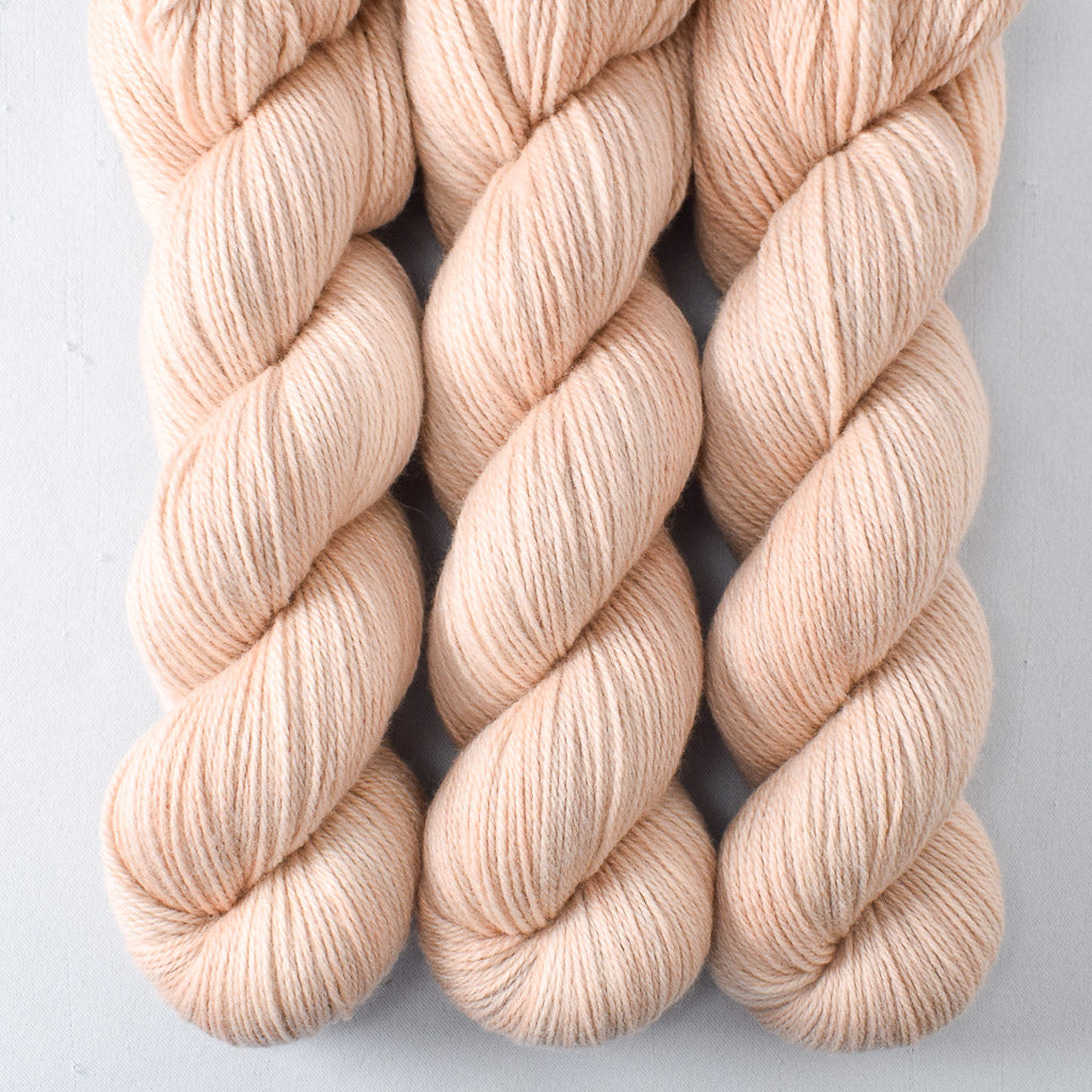 Muslin - Miss Babs Killington 350 yarn