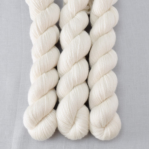 Naked - Miss Babs Yet yarn - Undyed