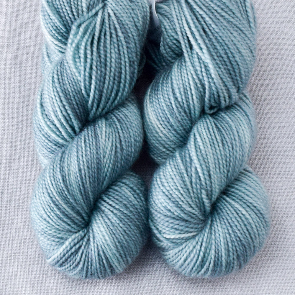 N'Anya - Miss Babs Yummy 2-Ply Toes superwash Merino wool yarn