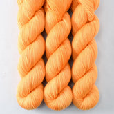 Navel - Miss Babs Avon yarn