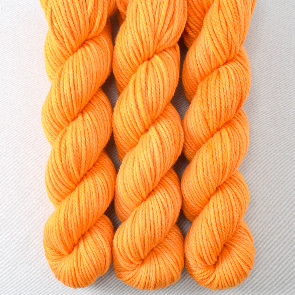 Navel - Miss Babs K2 chunky merino wool yarn