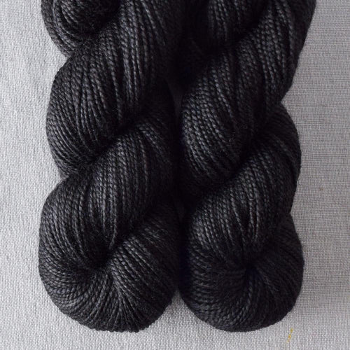 Outstanding - Miss Babs 2-Ply Toes yarn