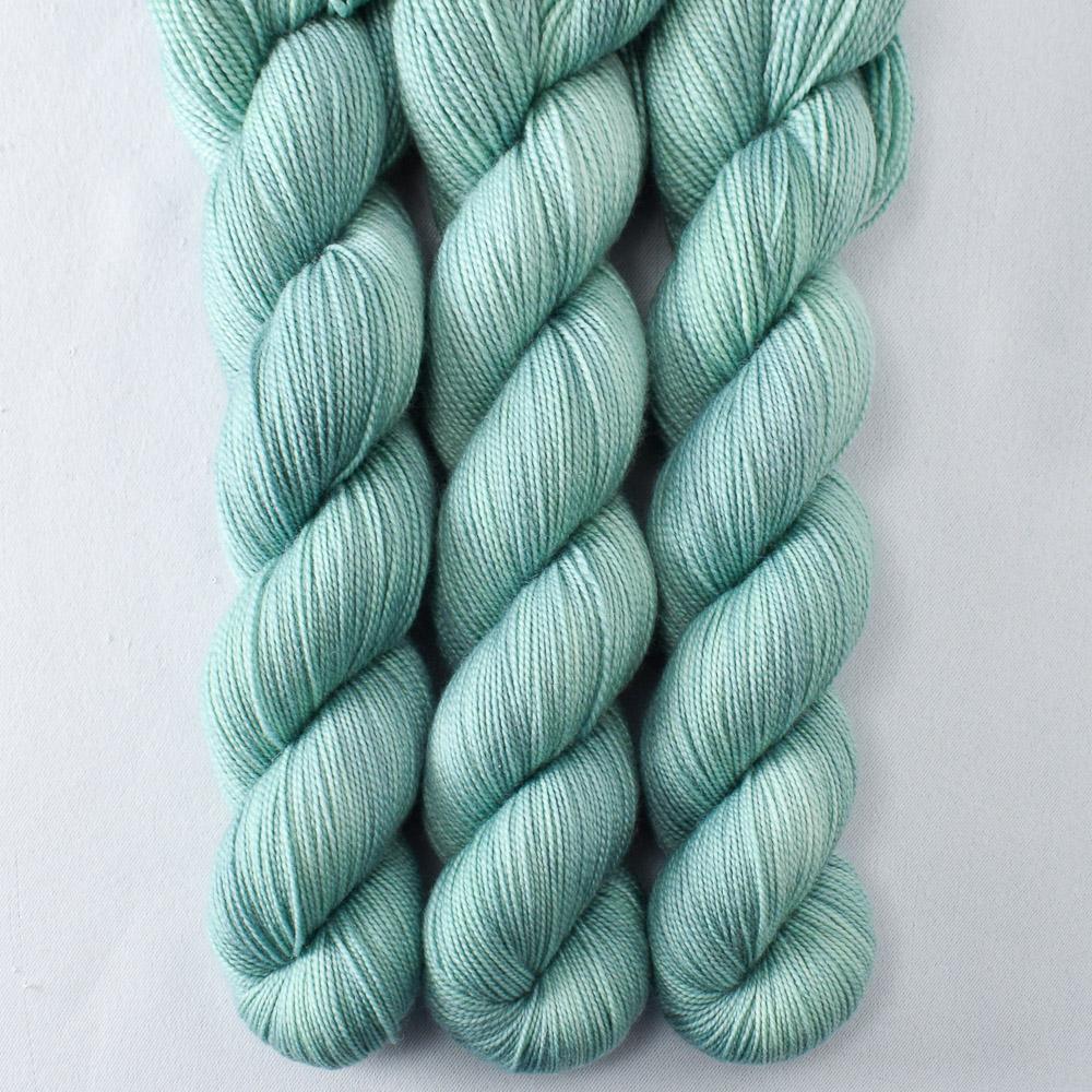 Oceanic - Miss Babs Yummy 2-Ply superwash Merino wool yarn