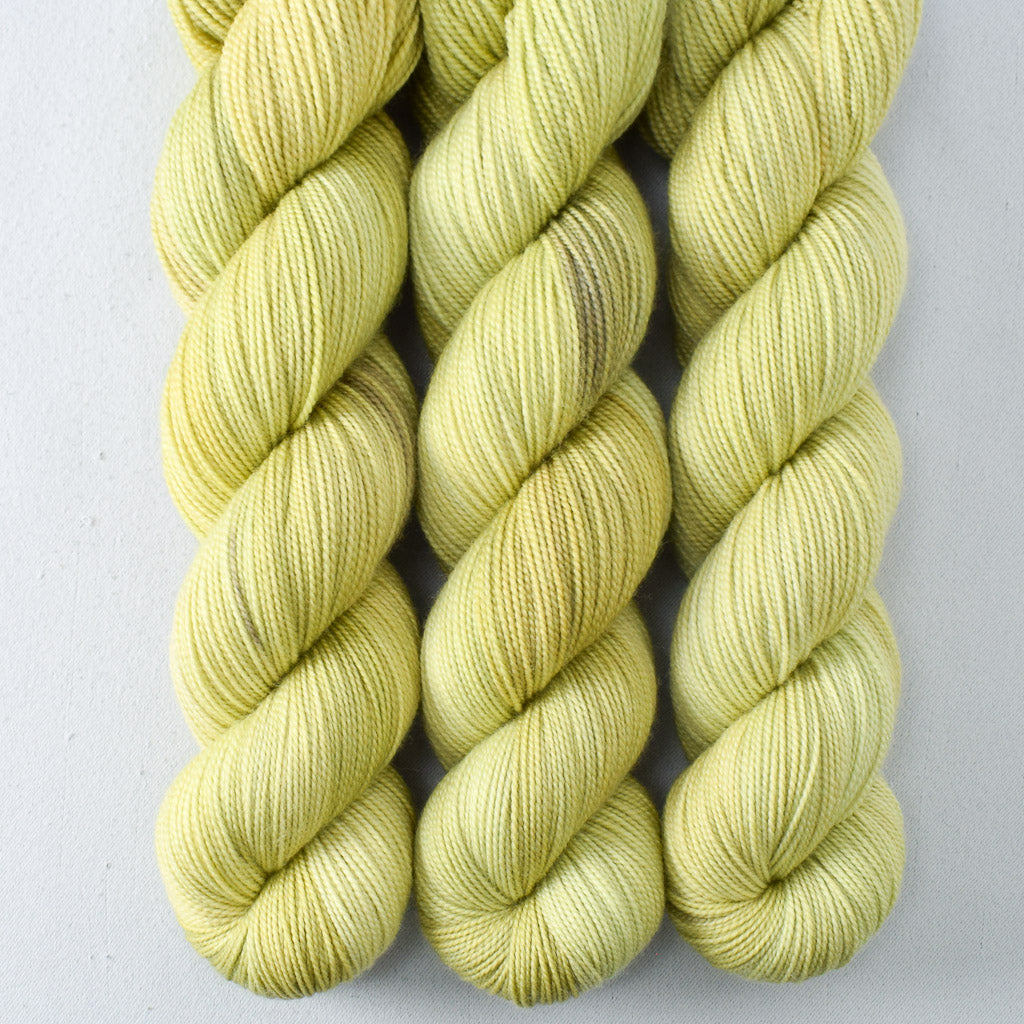 Olive Rush - Miss Babs Yummy 2-Ply superwash Merino wool yarn