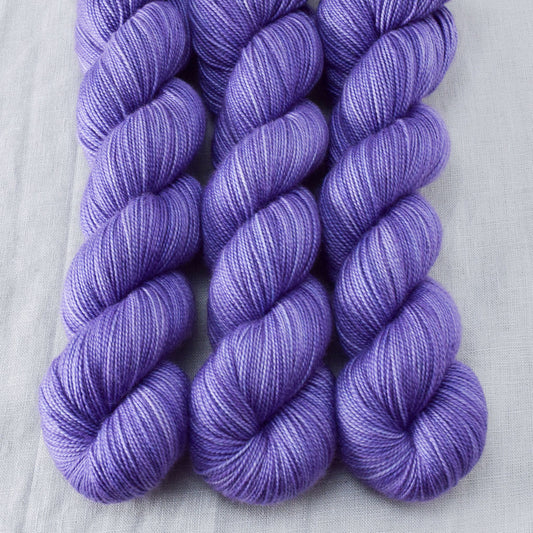 Oomph - Miss Babs Yummy 2-Ply yarn