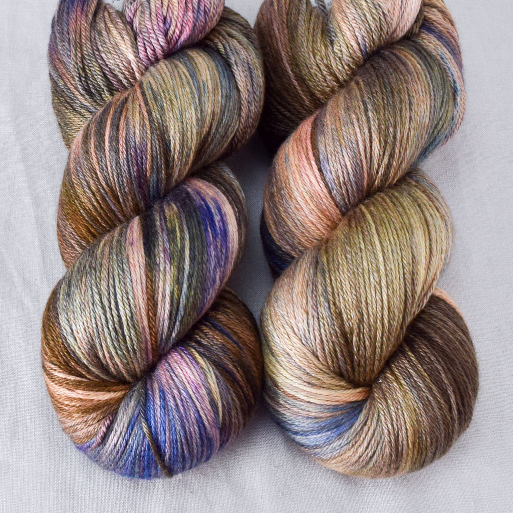 Outstanding - Miss Babs Big Silk wool and silk blend yarn