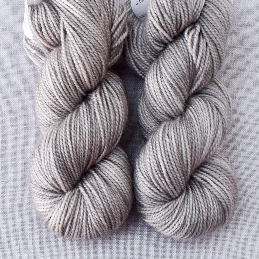 Oyster - Miss Babs 2-Ply Toes yarn