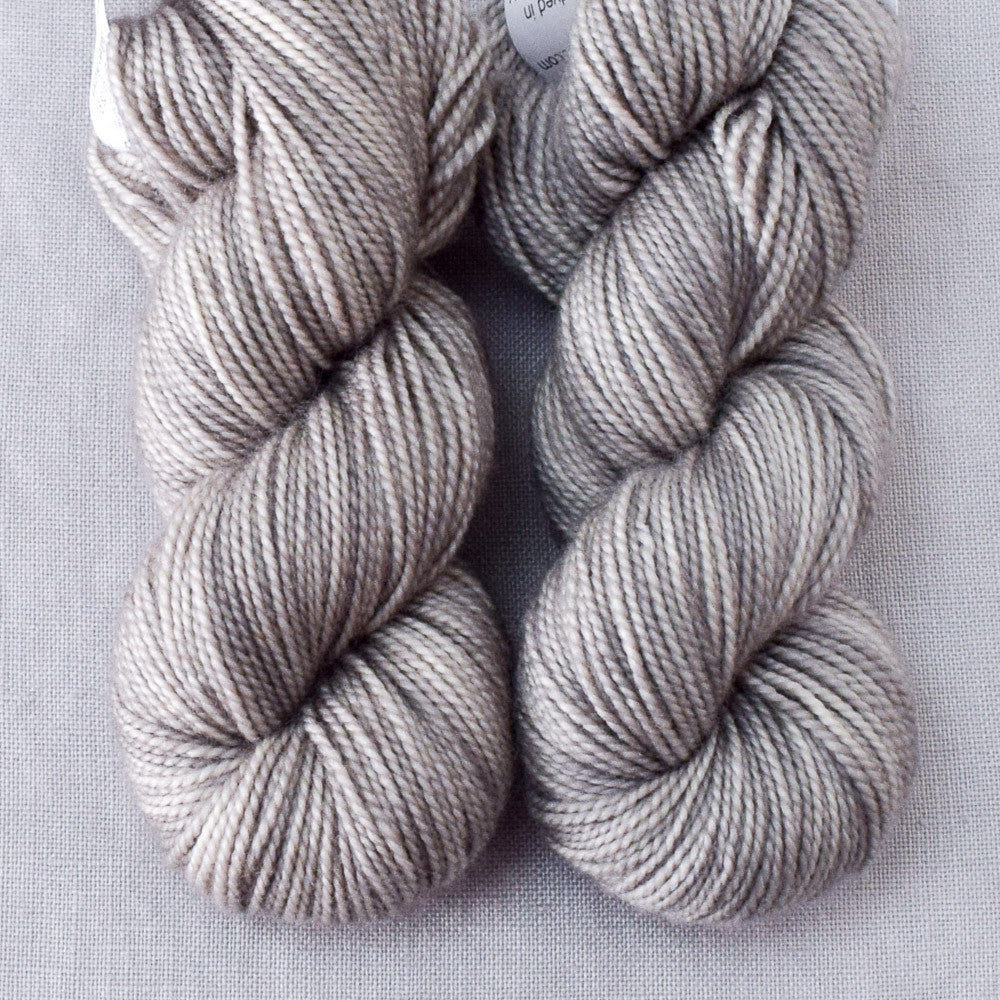 Oyster - Miss Babs Yummy 2-Ply Toes superwash Merino wool yarn