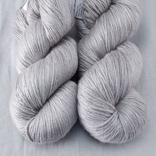 Oyster - Miss Babs Big Silk yarn