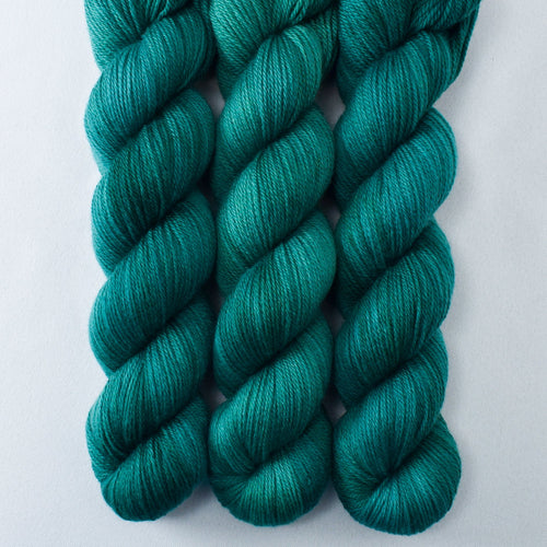 Oz - Miss Babs Caroline merino-cashmere-nylon yarn