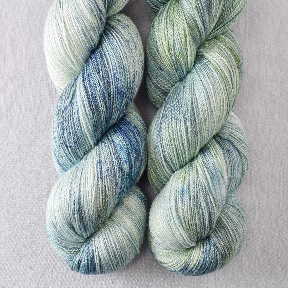 Pacifica - Miss Babs Yearning yarn