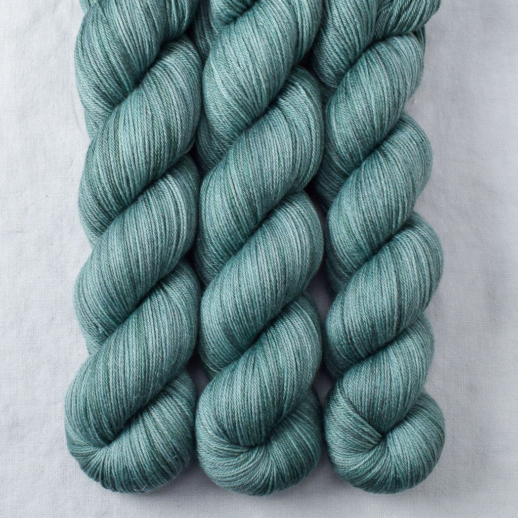 Pallon Beach - Miss Babs Tarte wool blend sock yarn