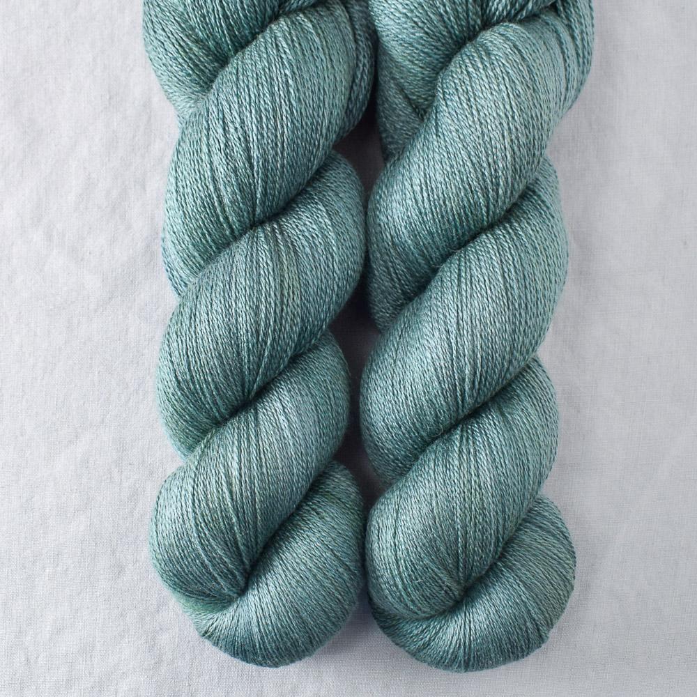Pallon Beach - Miss Babs Yearning yarn