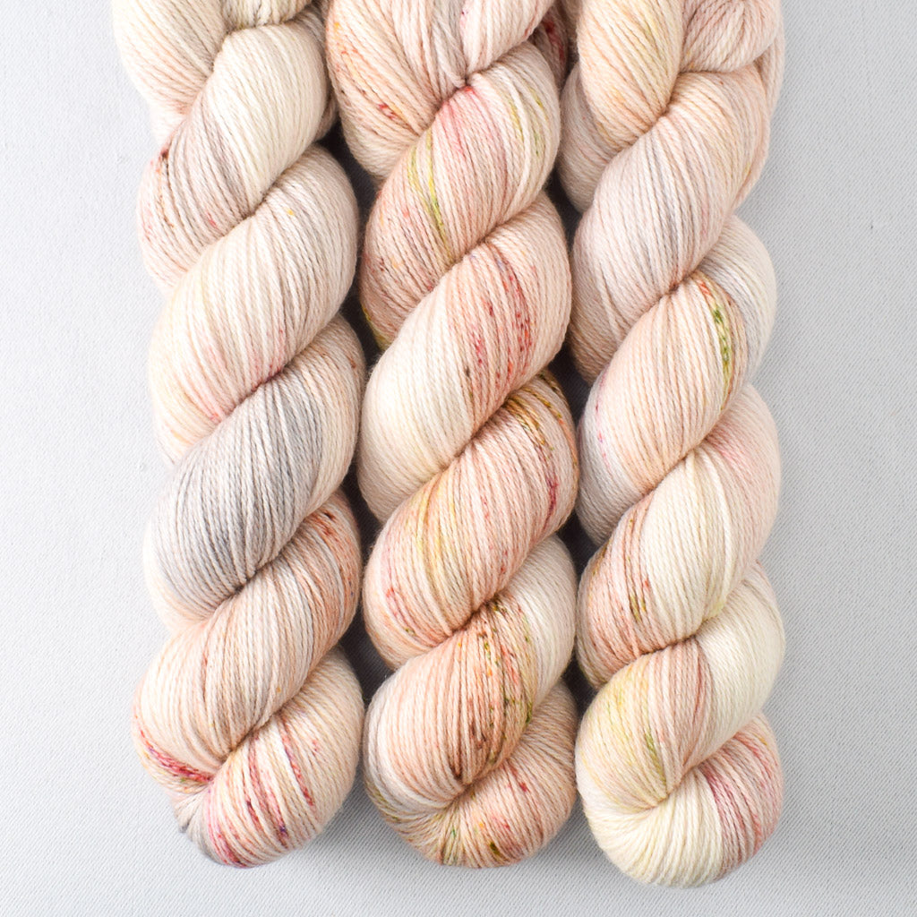 Paw Prints - Miss Babs Caroline merino-cashmere-nylon yarn