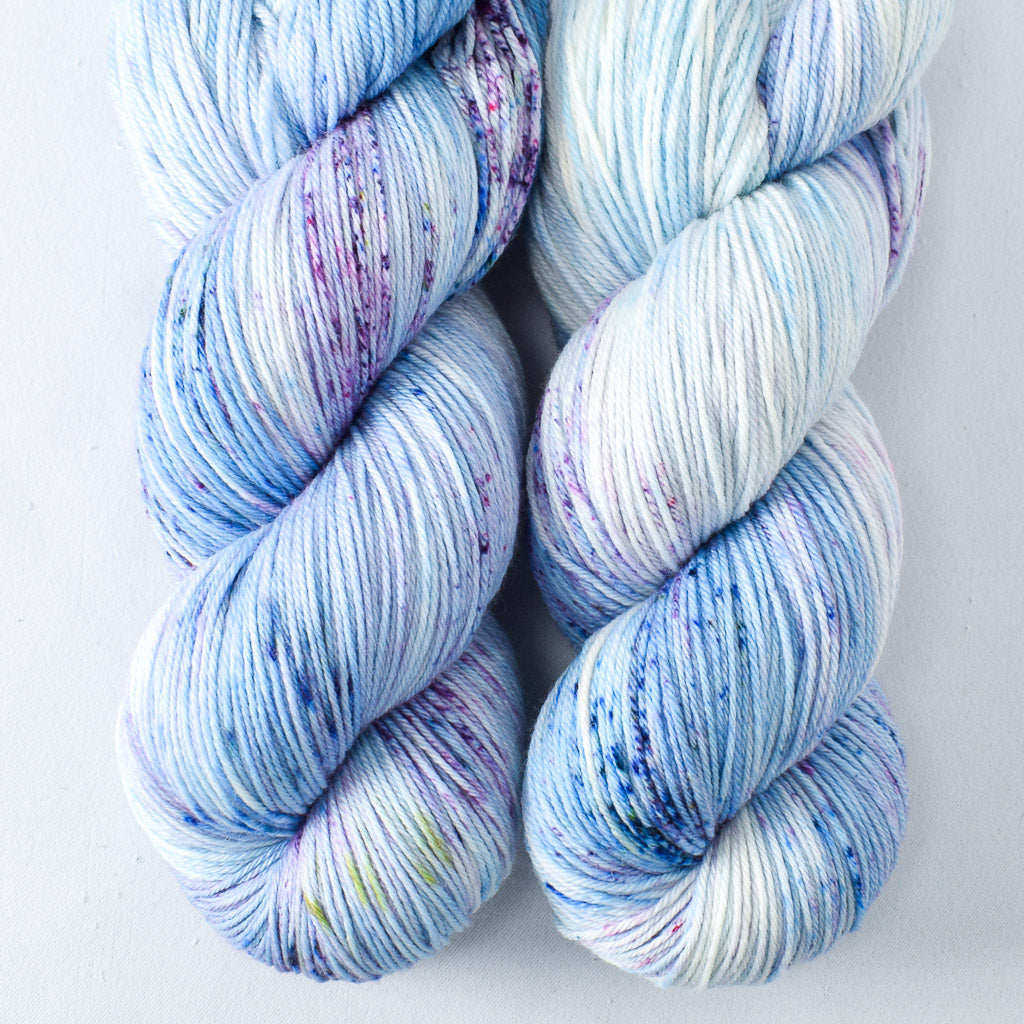 Pawsum - Miss Babs Yowza superwash Merino wool yarn