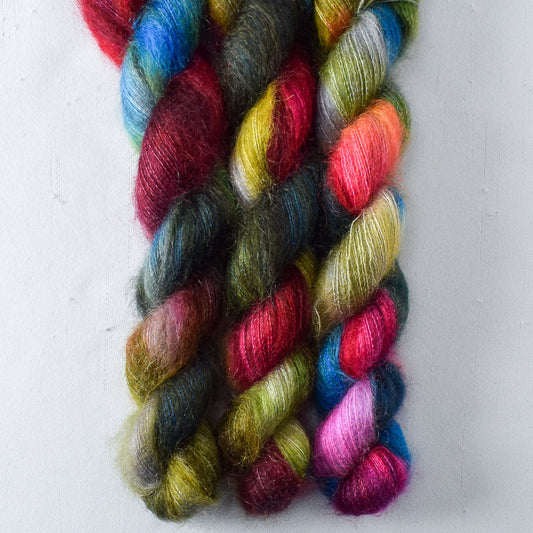 Perfectly Wreckless - Miss Babs Moonglow yarn