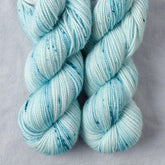 Perfect Wave - Miss Babs Yummy 2-Ply Toes superwash Merino wool yarn