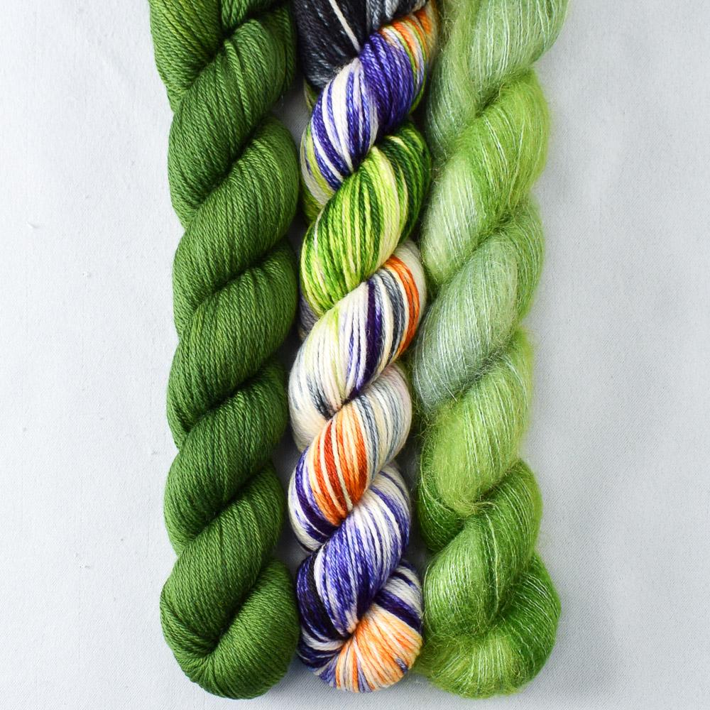 Pox on You, Dragon's Flight, Herbalist - Miss Babs Pillowy Cowl Set