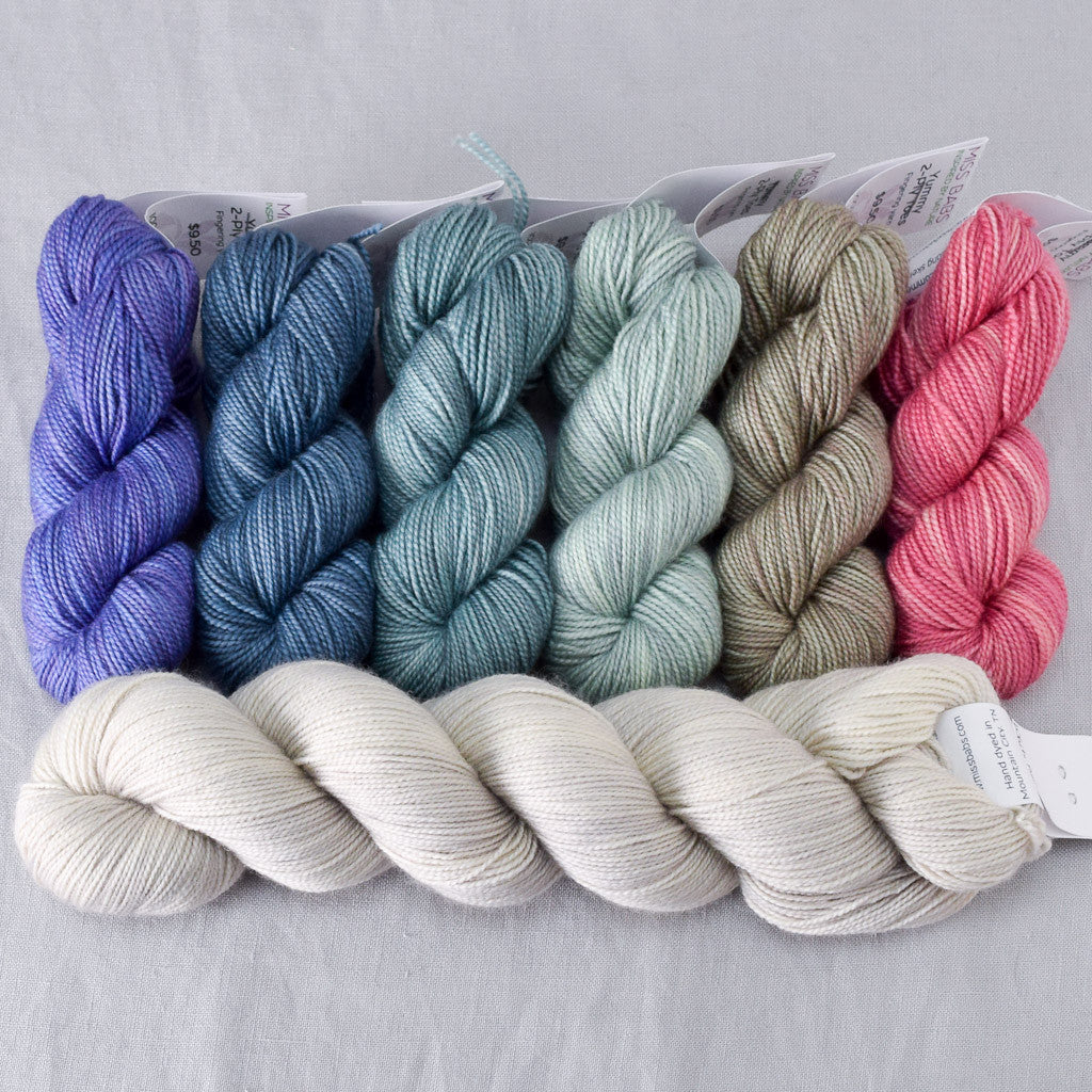 Prevailing Love Gradient and White Peppercorn Yummy 2-Ply - Shawl Set