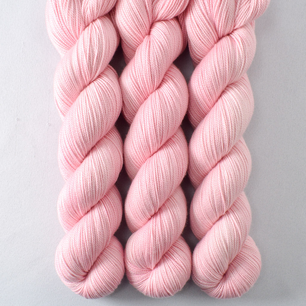Puna Flamingo - Miss Babs Avon yarn