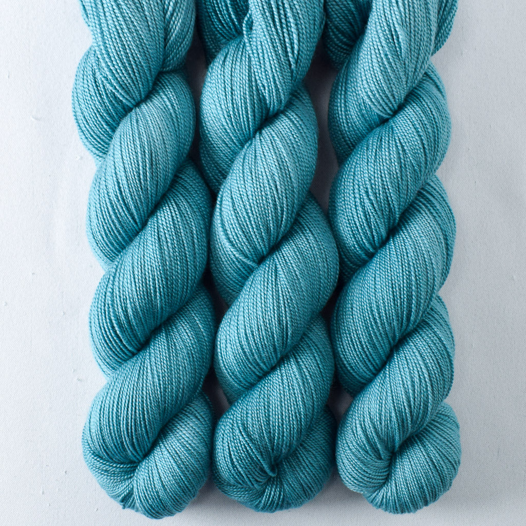 Rainforest - Miss Babs Avon yarn