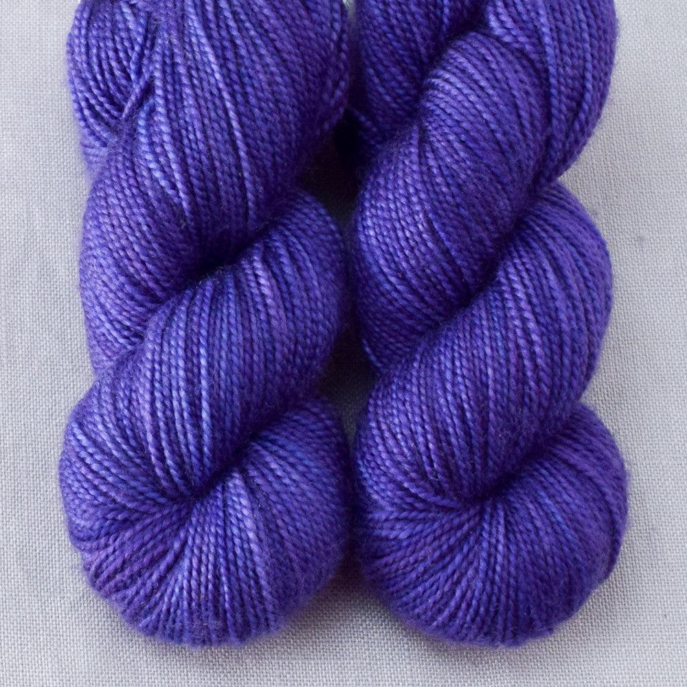 Rare Mauve - Miss Babs Yummy 2-Ply Toes superwash Merino wool yarn