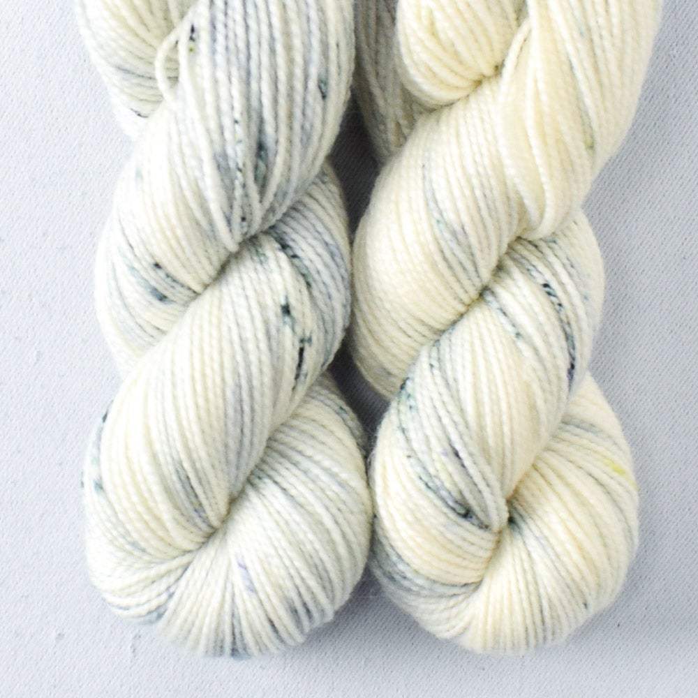 Right as Rain - Miss Babs 2-Ply Toes yarn