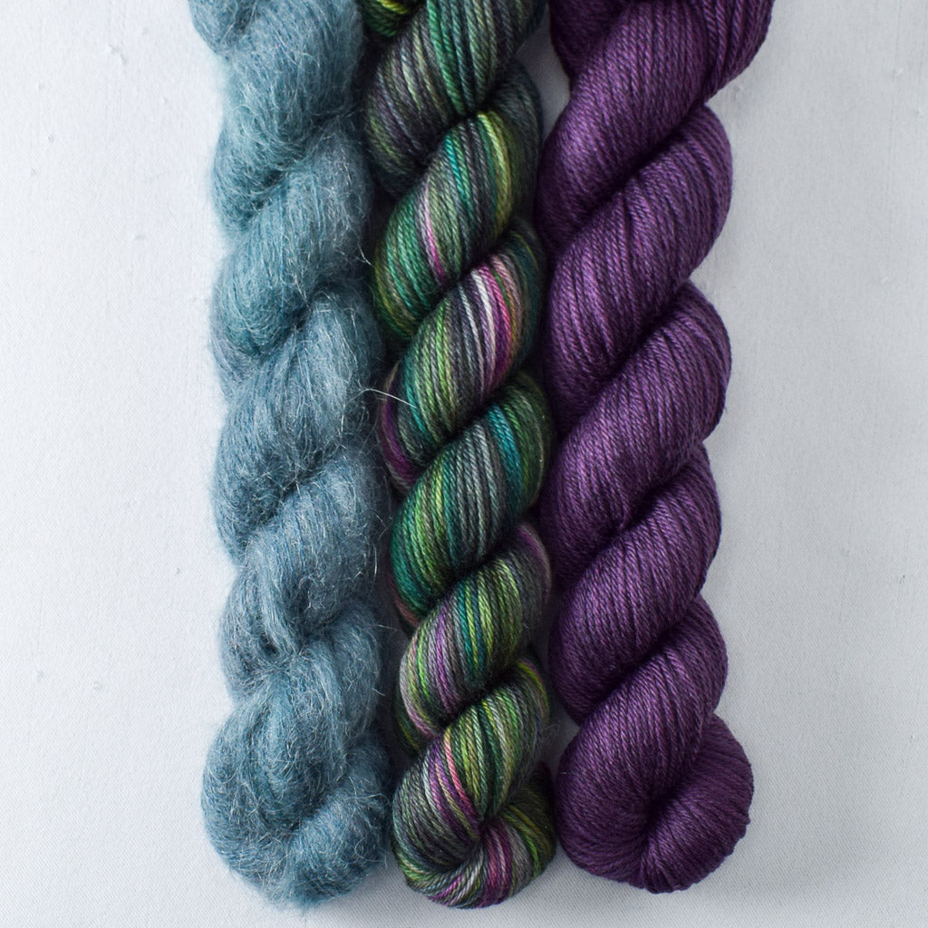 Sagrada, Suspense, Zombie Games - Pillowy Cowl Set - Babette