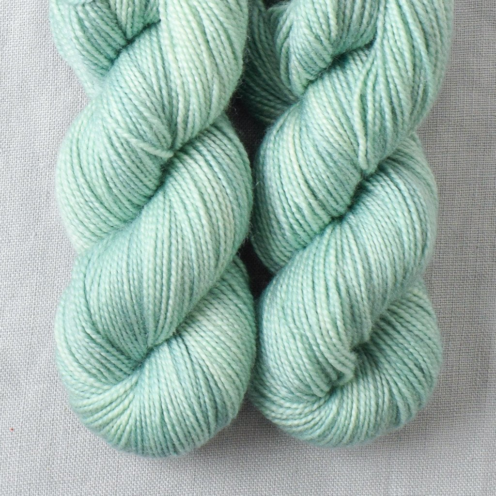 Saltwater - Miss Babs Yummy 2-Ply Toes superwash Merino wool yarn