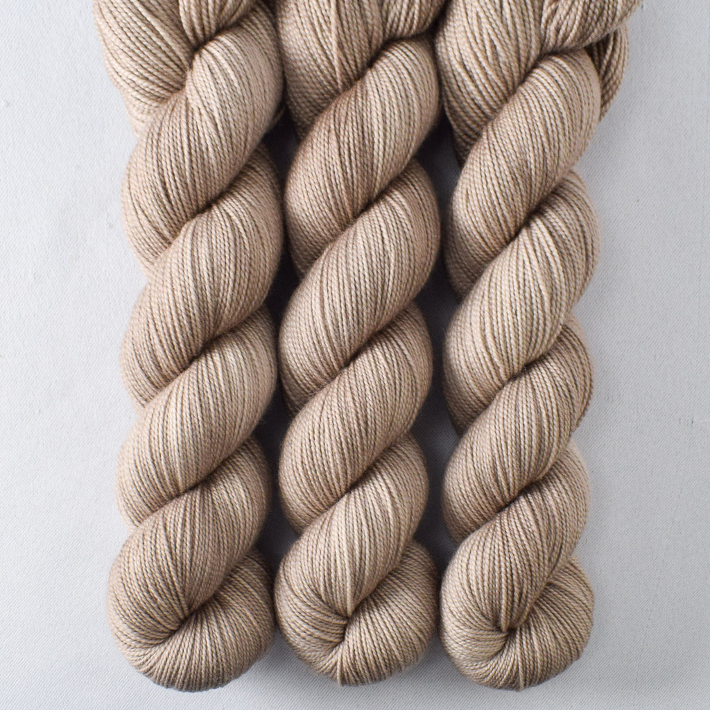 Sandstorm - Miss Babs Yummy 2-Ply superwash Merino wool yarn