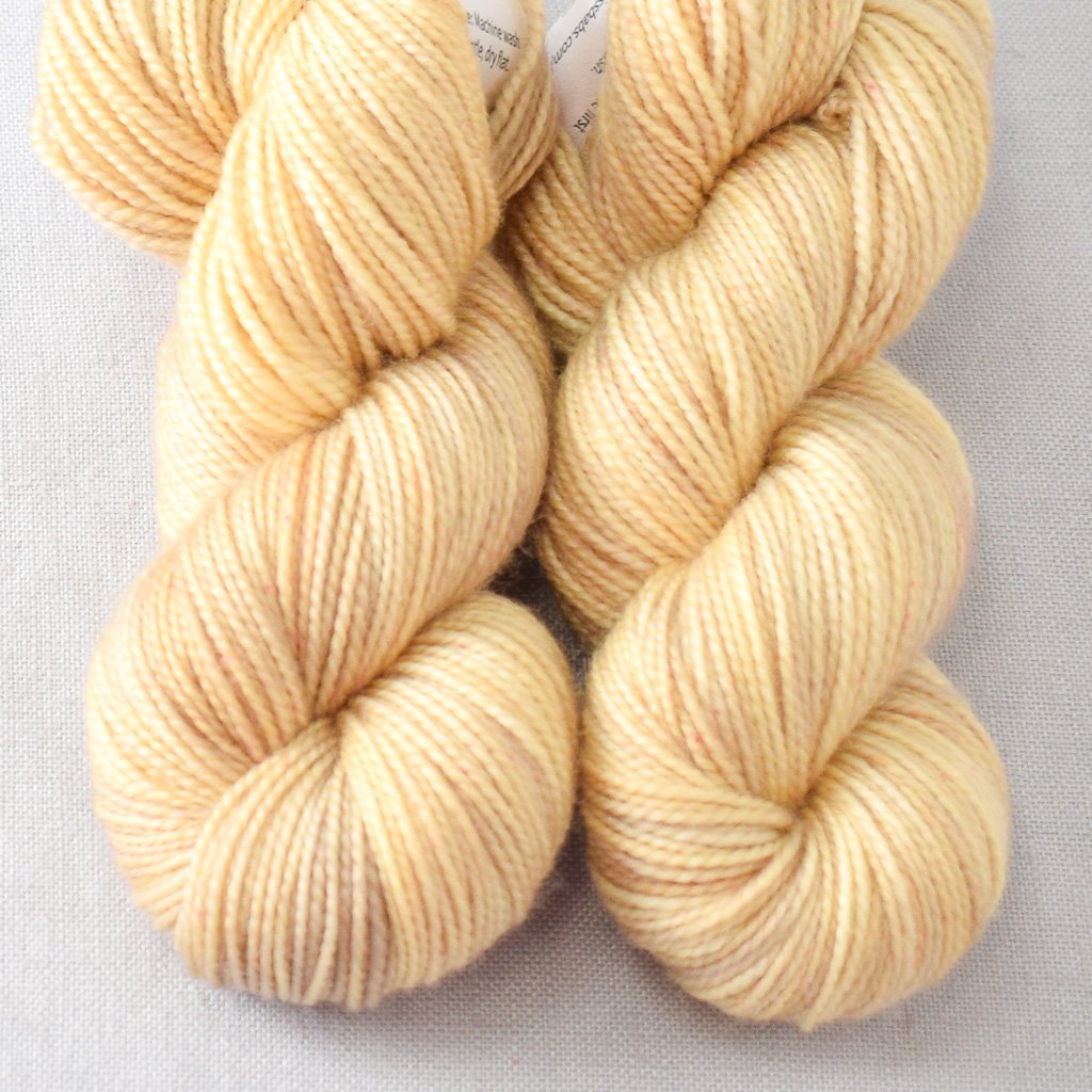 Sandy Cove - Miss Babs 2-Ply Toes yarn