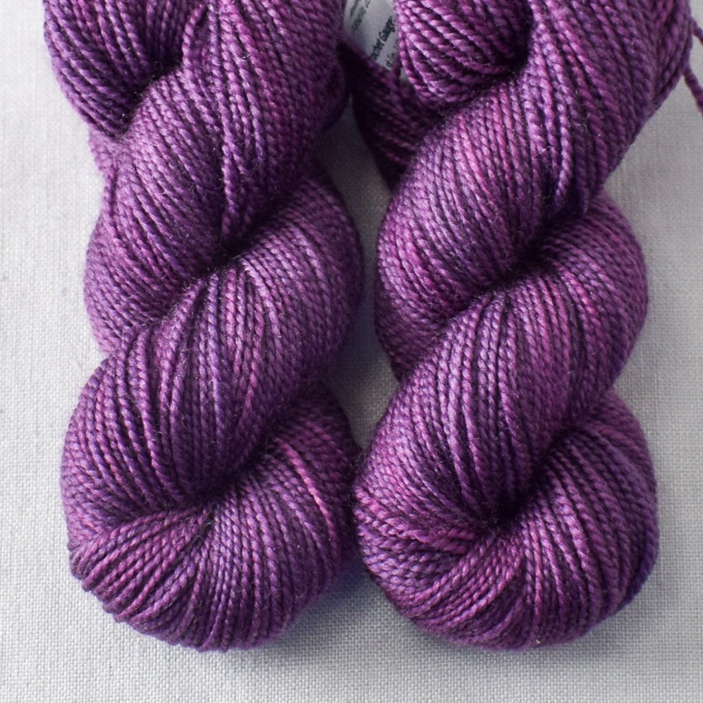 Sangria - Miss Babs Yummy 2-Ply Toes superwash Merino wool yarn