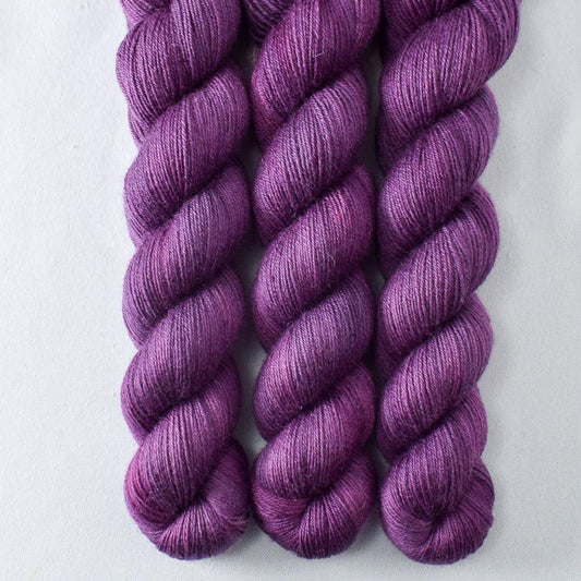 Sangria - Miss Babs Katahdin 437 superwash BFL wool yarn