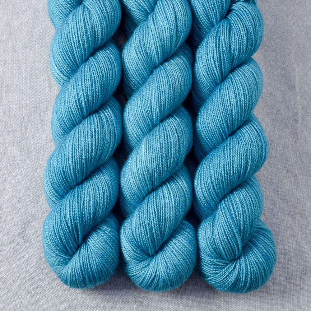 Sargasso - Miss Babs Yummy 2-Ply superwash Merino wool yarn