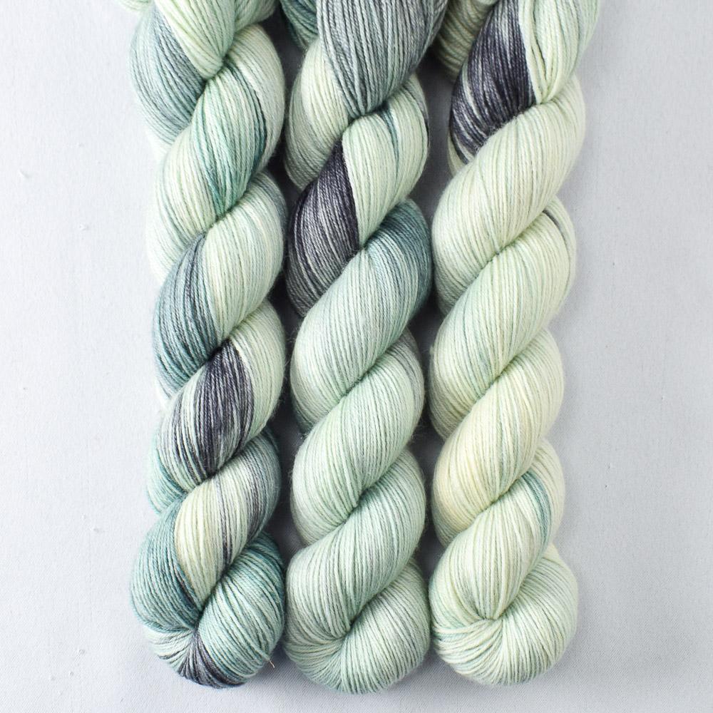 Sea Life - Miss Babs Katahdin 437 yarn