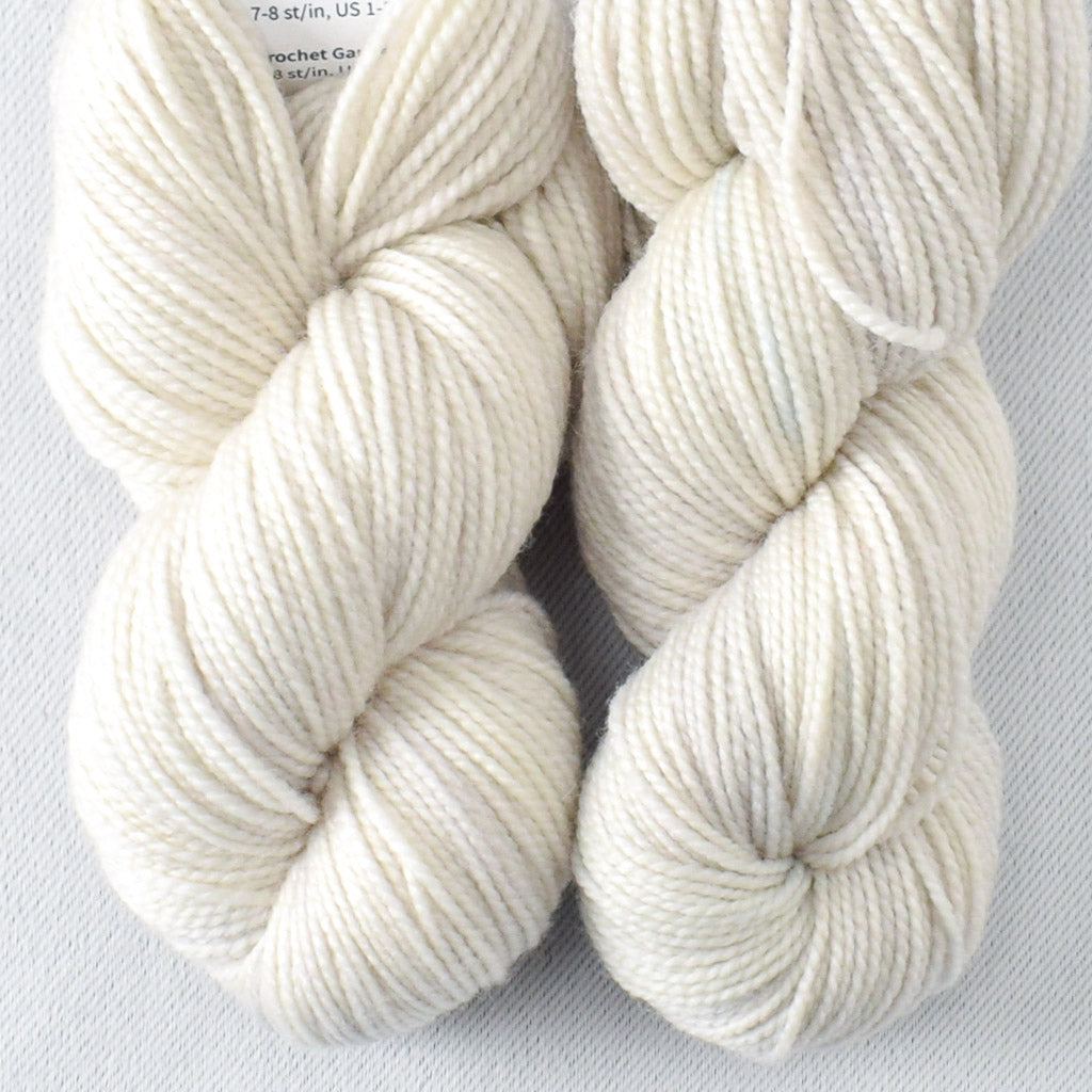 Snowdrift - Miss Babs Yummy 2-Ply Toes superwash Merino wool yarn
