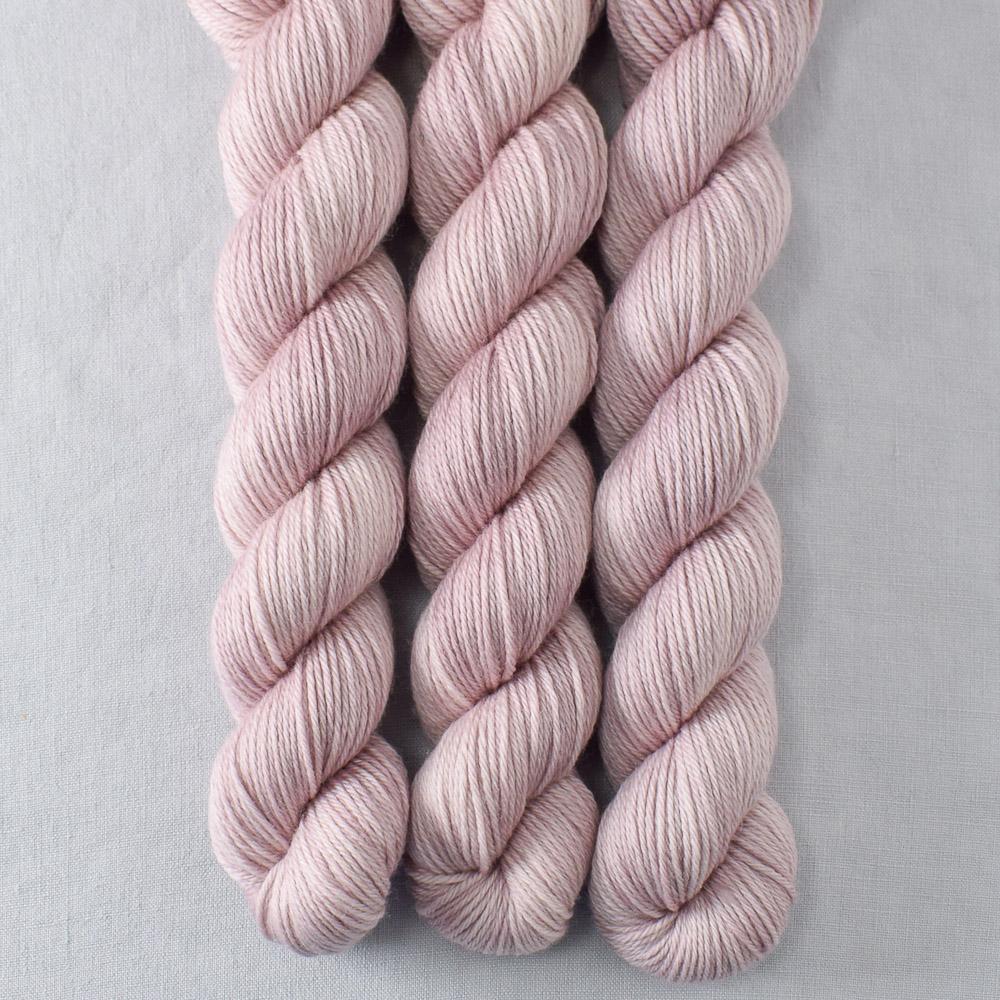 Softly - Miss Babs Yowza Mini superwash Merino wool yarn