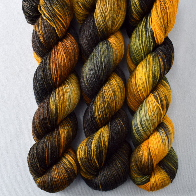 Spooktacular - Miss Babs Tarte yarn