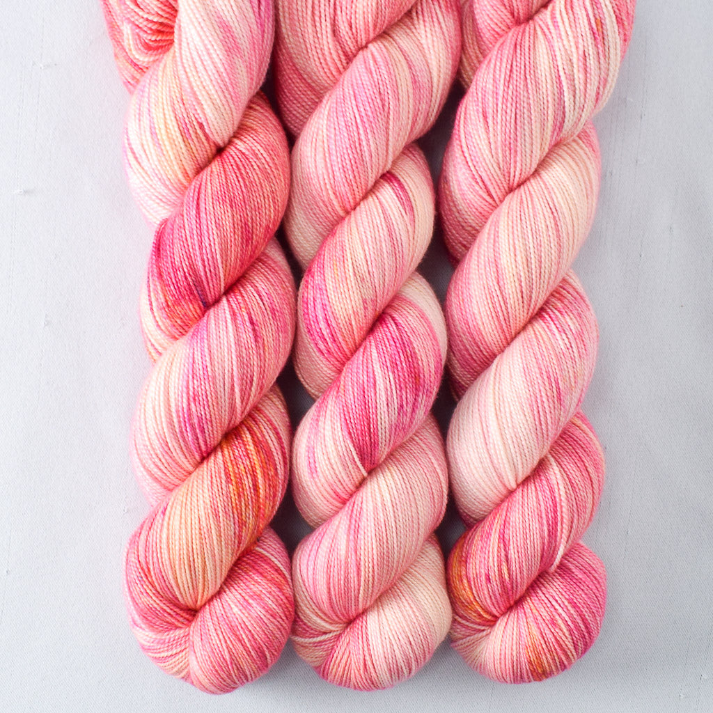 Spotted Flowers - Miss Babs Avon yarn