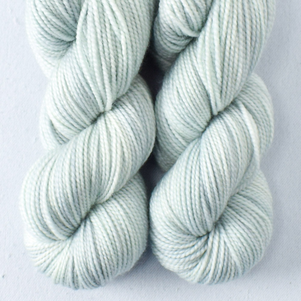Stippleback - Miss Babs Yummy 2-Ply Toes superwash Merino wool yarn