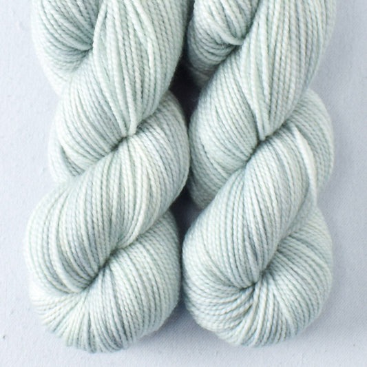 Stippleback - Miss Babs Yummy 2-Ply Toes superwash Merino wool yarn