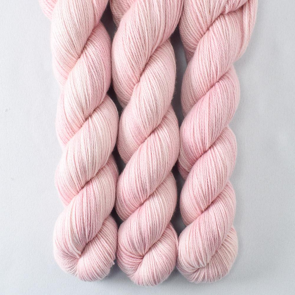Sugar - Miss Babs Caroline merino-cashmere-nylon yarn