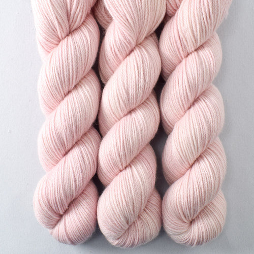 Sugar - Miss Babs Killington wool and silk blend yarn