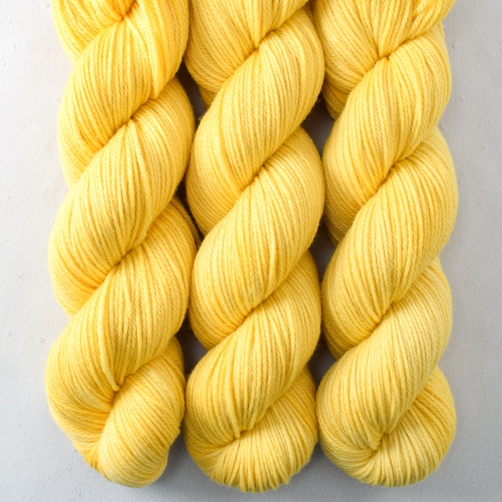 Sunny - Miss Babs Intrepid yarn